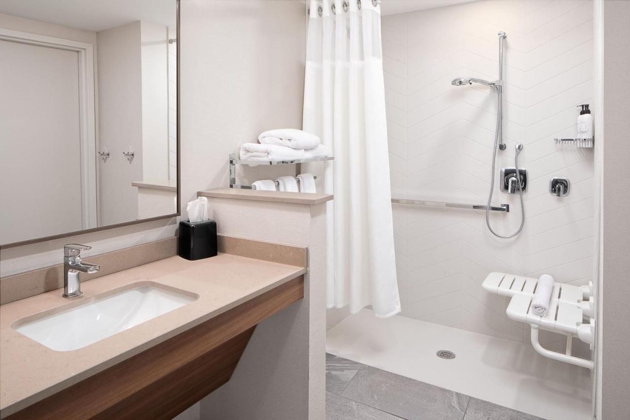 Fairfield By Marriott Inn & Suites Whitsett Greensboro East Eksteriør billede