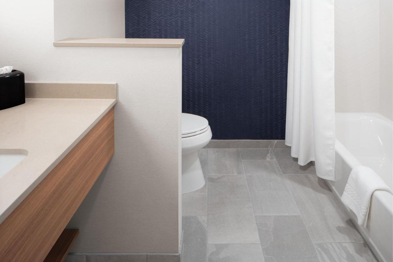 Fairfield By Marriott Inn & Suites Whitsett Greensboro East Eksteriør billede