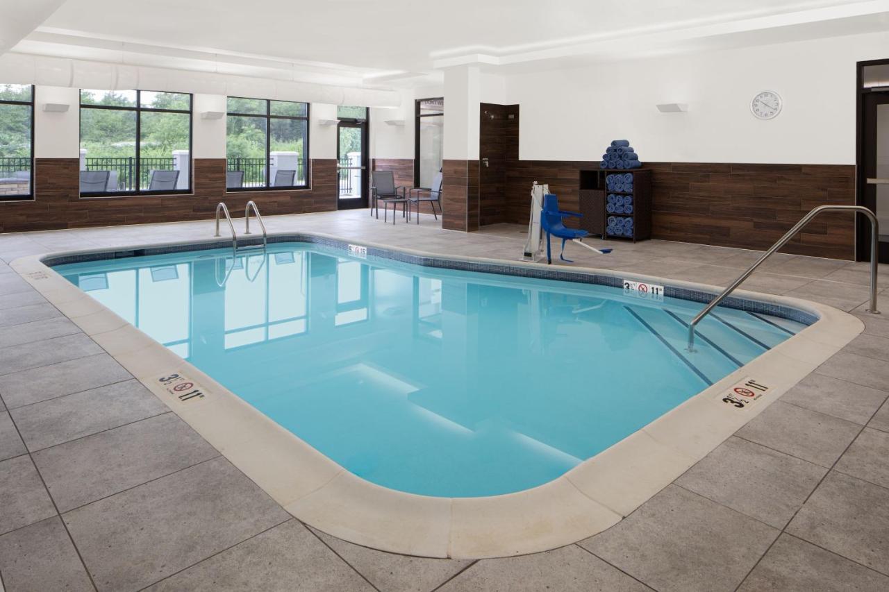 Fairfield By Marriott Inn & Suites Whitsett Greensboro East Eksteriør billede